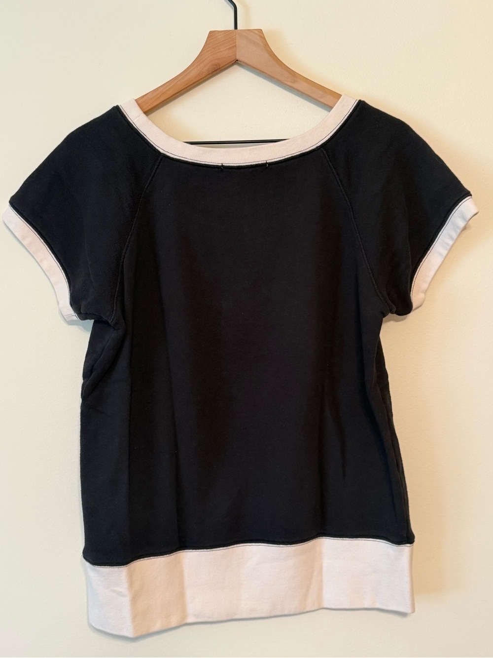 GAP Boxy Short Sleeve Scoop Neck Sweatshirt - Picture 3 of 5